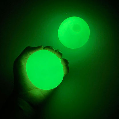 GLOWING STICKY BALL STRESS RELIEF