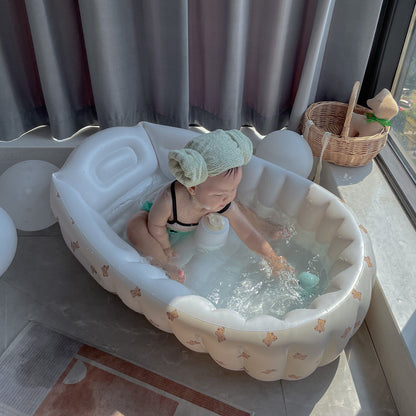 INDOOR CHILDREN'S INFLATABLE BATHTUB